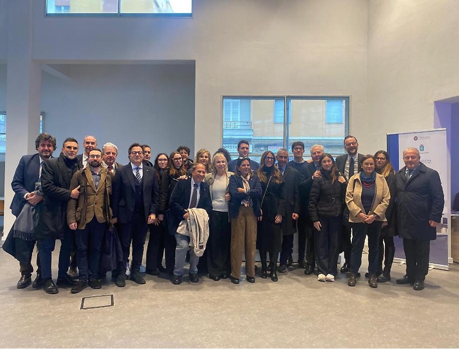 Il 24 novembre 2025 è stato siglato, presso lo Spazio Multifunzionale “ex Garage Ruspi”, il protocollo tra Sapienza Università di Roma, Comune di Latina, e Unindustria Latina per la valorizzazione del capitale umano, della ricerca e dell’innovazione nel settore farmaceutico nel territorio pontino.